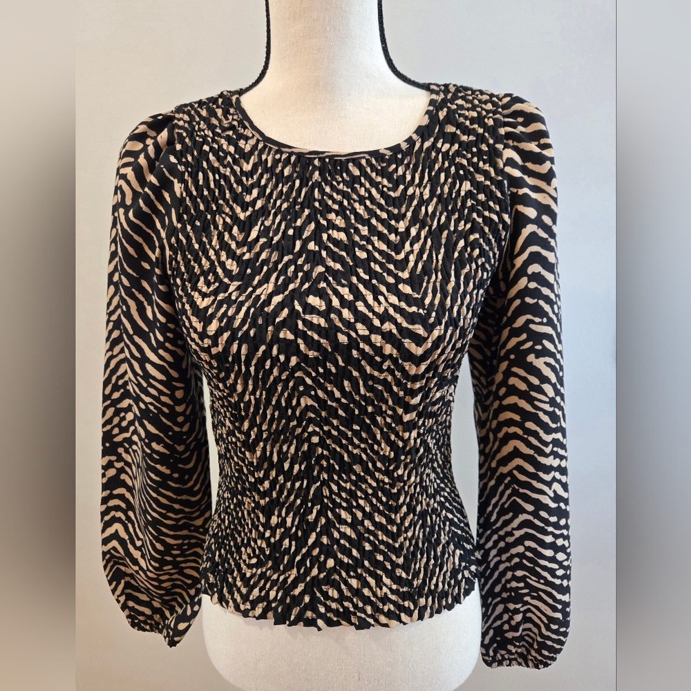 Vero Moda Smock Top NWT